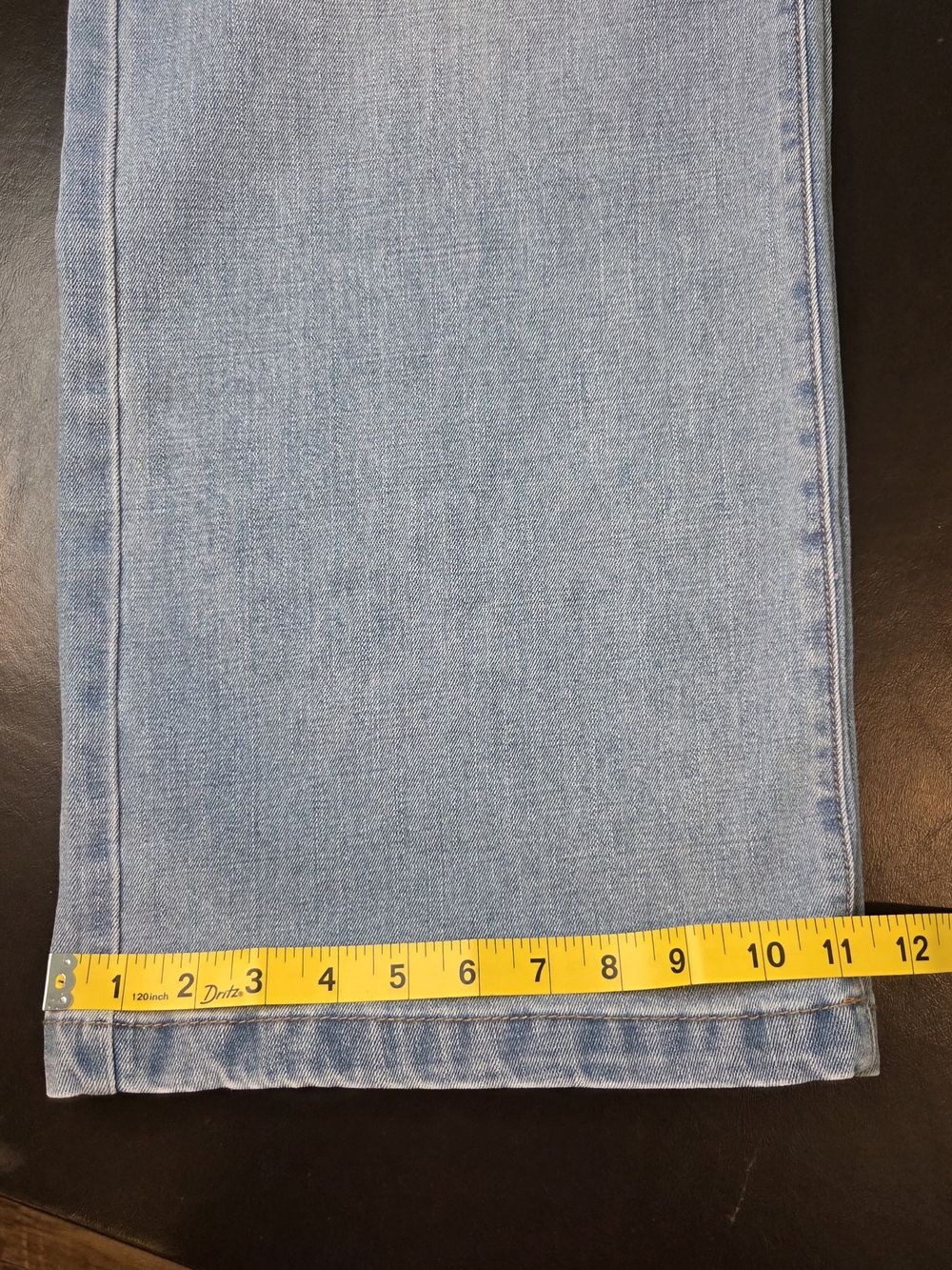 Curve Appeal High-Rise Wide Leg Jeans NWT Size 10/30 Light Wash Stretch - Picture 12 of 12